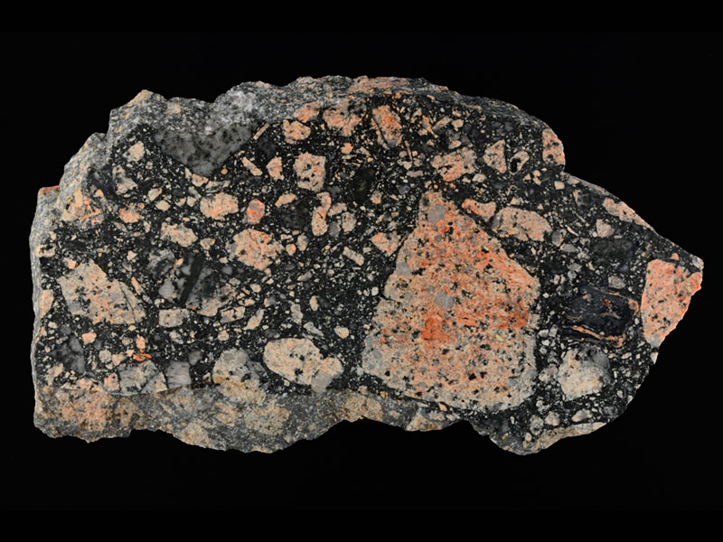 Angular host rock fragments in glass matrix – 28 cm