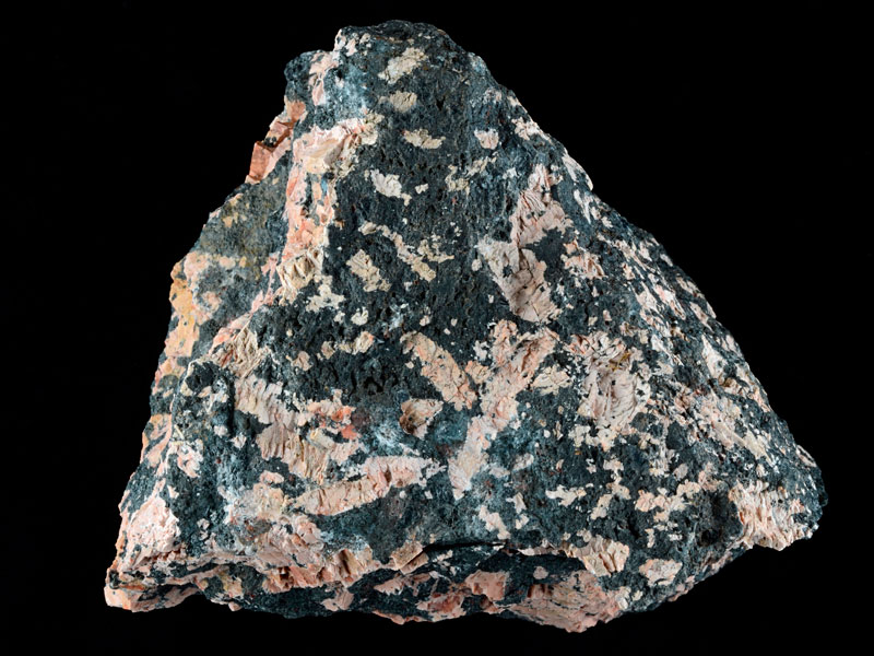 luxullianite - width 9.7 cm