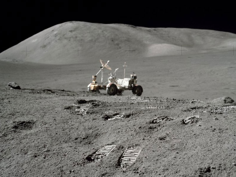 Apollo 17 lunar buggy close to the location of 78235