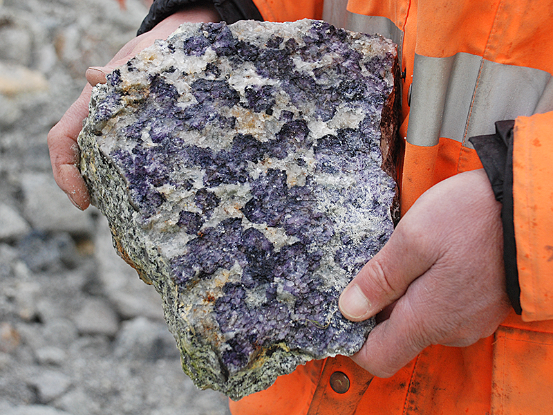 Fluorite on joint face of granite - Littlejohns china clay pit